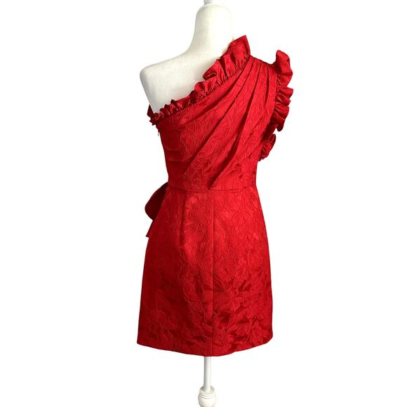 Monique Lhuillier Dress 2 - Picture 7 of 10